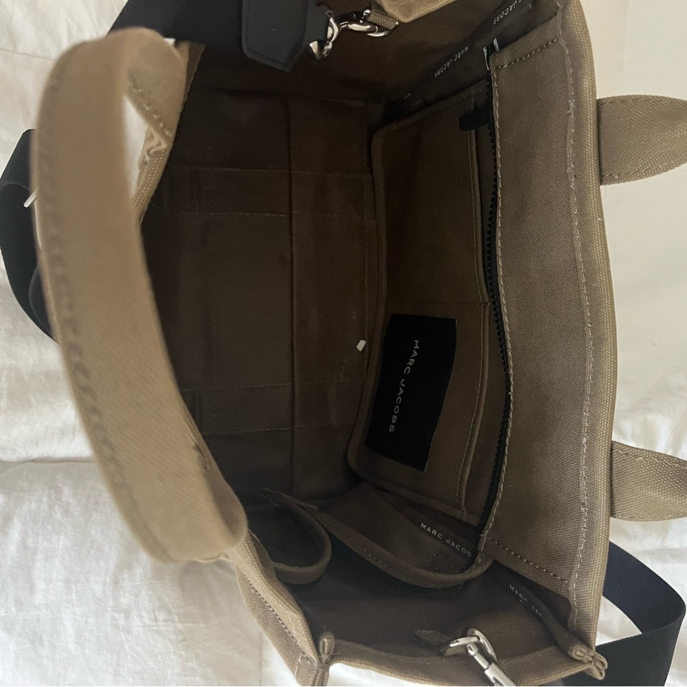 Marc Jacobs The Tote Bag - Picture 4 of 4